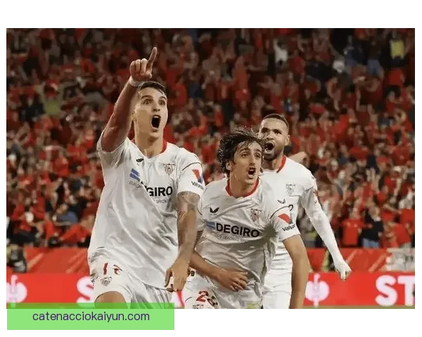 西甲球队巡礼：多支球队表现稳健，争冠形势愈发激烈